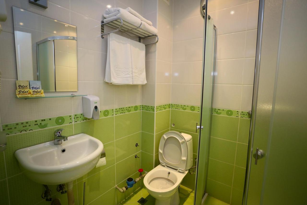 Apart Hotel Central Momtsjilgrad Buitenkant foto